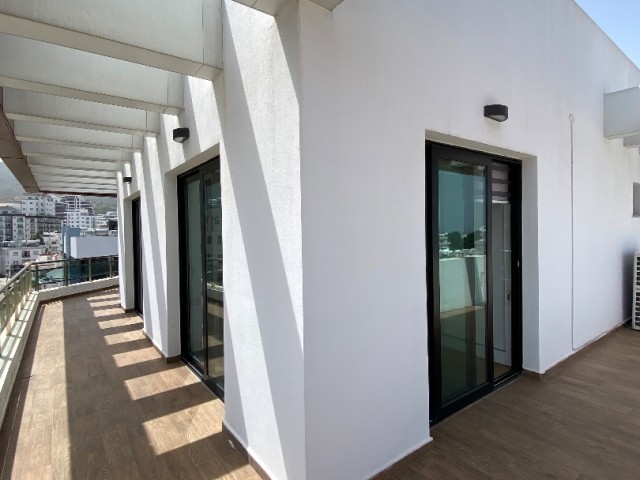 PENTHOUSE TO LET WITH SPACIOUS TERRACES WITH SEA AND MOUNTAIN VIEW