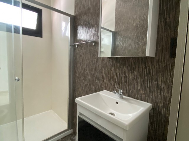 2+1 FLAT IN GIRNE CENTER WITH EN SUIT BEDROOM