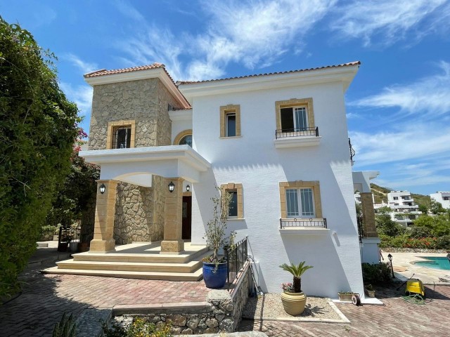 Villa For Sale in Alsancak, Kyrenia