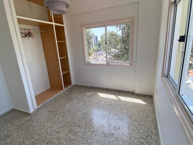 LEFKOŞA/YENİŞEHİR'DE SATILIK DAİRE