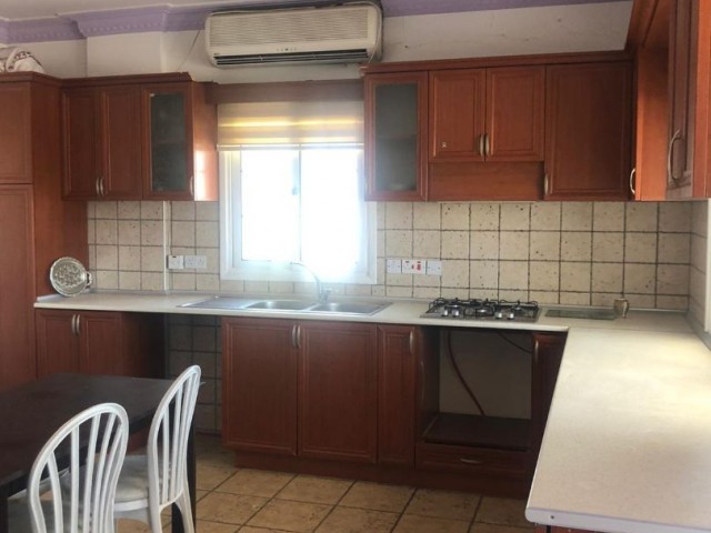 LEFKOŞA METEHAN'DA SATILIK EŞYALI DAİRE