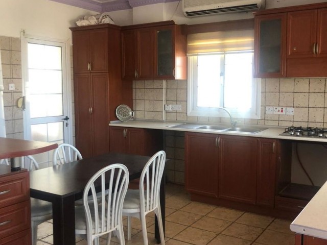 LEFKOŞA METEHAN'DA SATILIK EŞYALI DAİRE