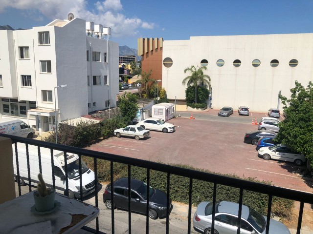 Flat To Rent in Aşağı Girne, Kyrenia