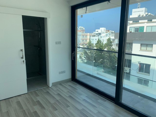 Flat To Rent in Aşağı Girne, Kyrenia