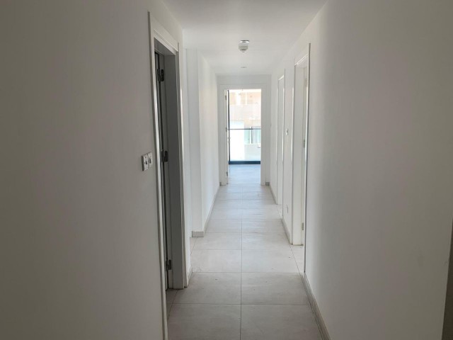 Flat To Rent in Aşağı Girne, Kyrenia