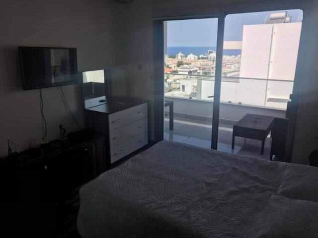 GİRNE MERKEZ-NUSMAR MARKET YAKININDA SATILIK PENTHOUSE