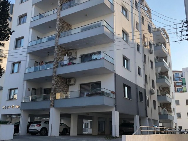 GİRNE MERKEZ-NUSMAR MARKET YAKININDA SATILIK PENTHOUSE