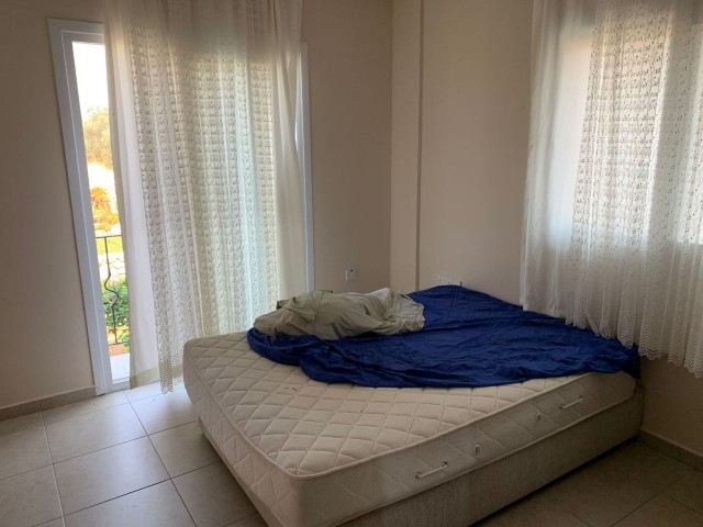 Flat To Rent in Zeytinlik, Kyrenia