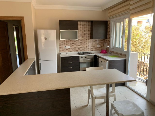 Flat To Rent in Zeytinlik, Kyrenia