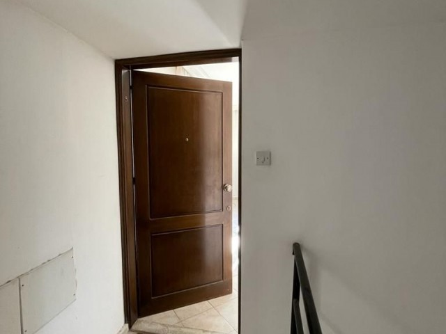 Penthouse Kaufen in Aşağı Girne, Kyrenia