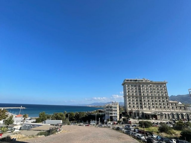 Penthouse Kaufen in Aşağı Girne, Kyrenia