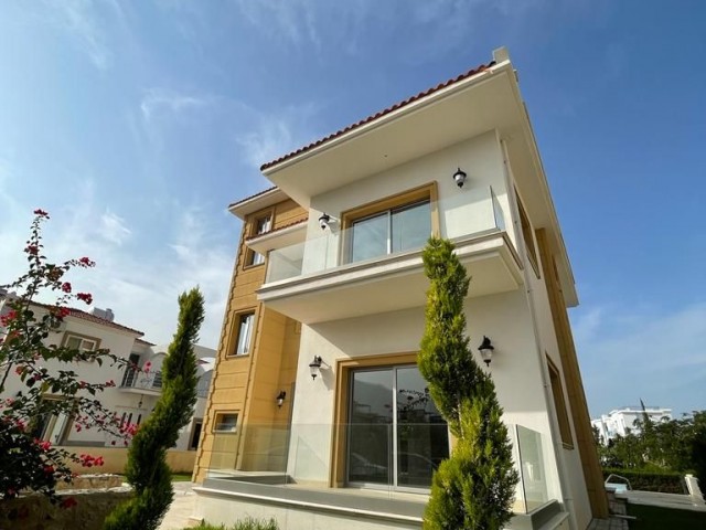 VILLAS FOR SALE IN KYRENIA/ALSANCAK ** 