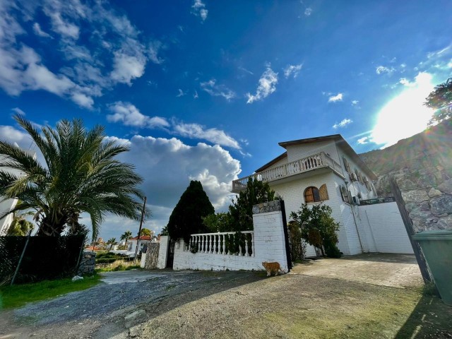 MAGNIFICENT VIEW VILLA FOR SALE IN KYRENIA/LAPTA ** 