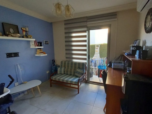 3+1 WOHNUNG ZUM VERKAUF IN KYRENIA/KARAOGLANOGLU ** 