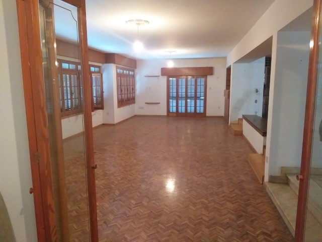 APARTMENT FOR RENT IN A SPECIAL DESIGNED PRESTIGIOUS BUILDING IN NICOSIA/KÖŞKLÜÇİFTLİK ** 