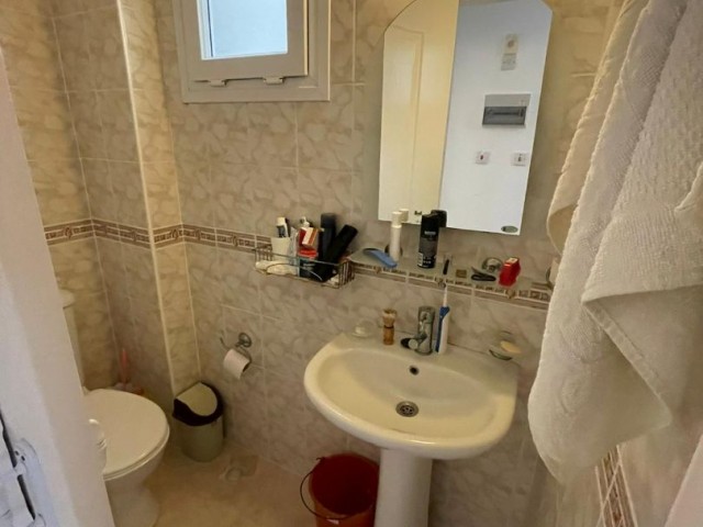 GİRNE DENİZ PLAZA ARKASINDA SATILIK 3+1 EŞYALI DAİRE