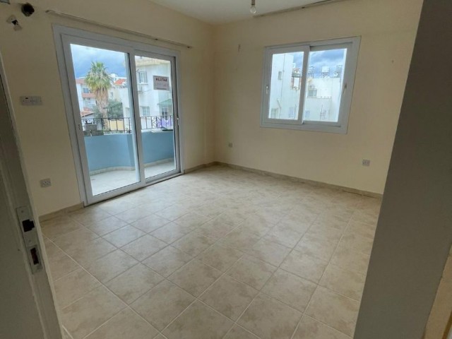 Flat For Sale in Aşağı Girne, Kyrenia