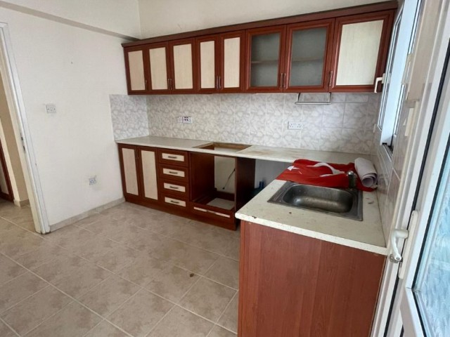 Flat For Sale in Aşağı Girne, Kyrenia