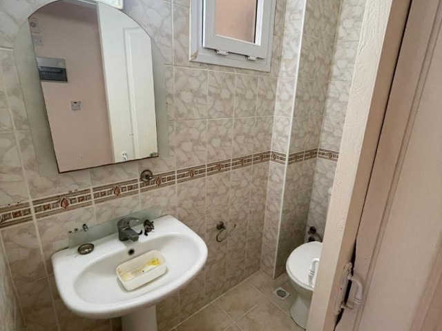 Flat For Sale in Aşağı Girne, Kyrenia