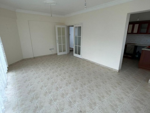 Flat For Sale in Aşağı Girne, Kyrenia