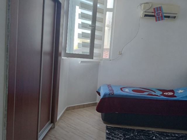 GİRNE MERKEZ MR.POUND ARKASI CİVARI SATILIK 3+1 DAİRE