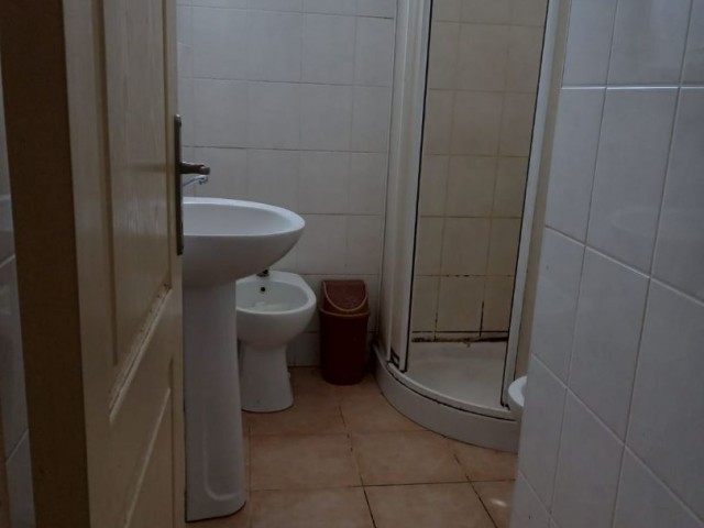 GİRNE ASLANLI VİLLA YAKINI SATILIK 3+1 DAİRE