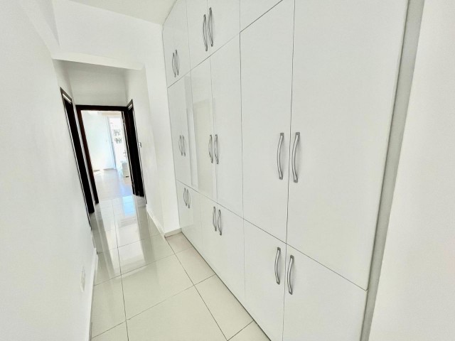 GİRNE PARK AVM KARŞISINDA SATILIK 3+1 FUL EŞYALI PENTHOUSE