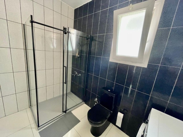 GİRNE PARK AVM KARŞISINDA SATILIK 3+1 FUL EŞYALI PENTHOUSE