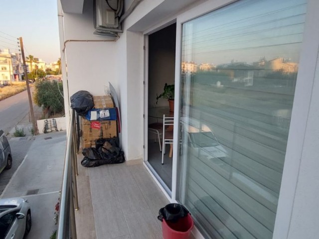 LEFKOŞA/GÖNYELİ'DE SATILIK 2+1 EŞYALI DAİRE