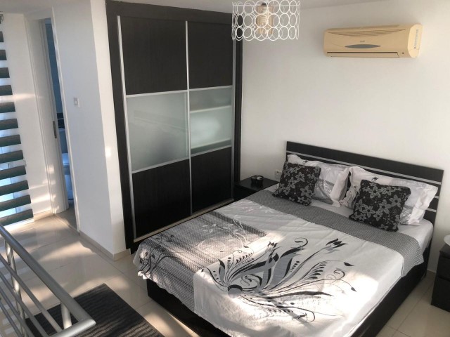 1 + 1 DUPLEX-WOHNUNG ZUM VERKAUF IN KYRENIA/KARAOGLANOGLU ** 