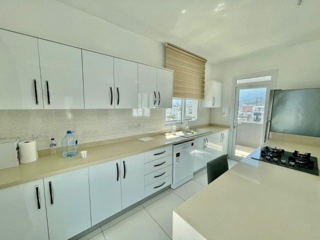 3+1 FULLY FURNISHED PENTHOUSE FOR RENT OPPOSITE KYRENIA PARK SHOPPING MALL ** 