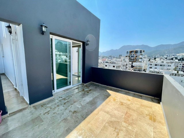 3+1 FULLY FURNISHED PENTHOUSE FOR RENT OPPOSITE KYRENIA PARK SHOPPING MALL ** 