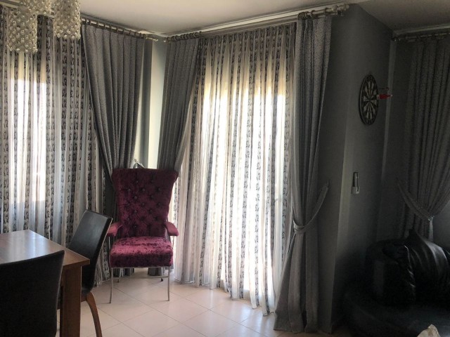 WOHNUNG ZU VERKAUFEN IN KYRENIA/OLIVENHAIN ** 