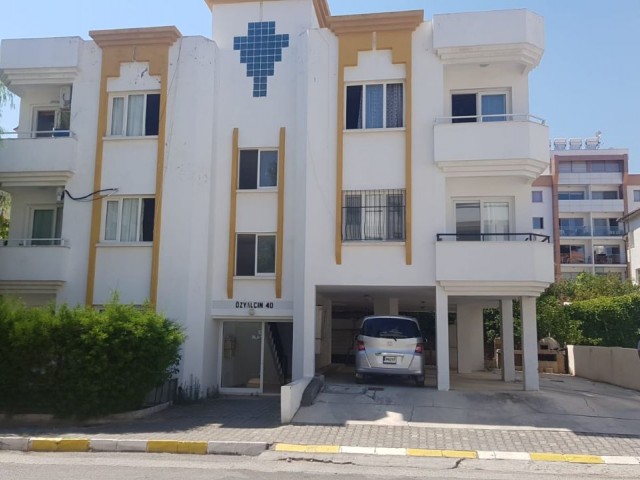 WOHNUNG ZU VERKAUFEN IN KYRENIA/OLIVENHAIN ** 