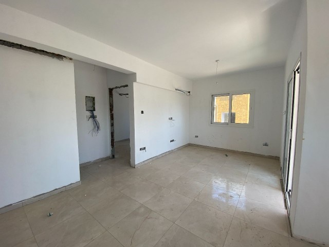 FOR SALE IN KYRENIA/ALSANCAK 1+1/2+1 APARTMENTS ** 