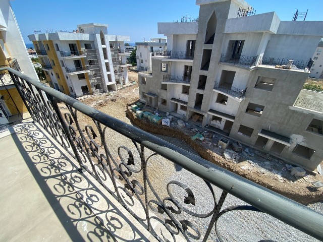 FOR SALE IN KYRENIA/ALSANCAK 1+1/2+1 APARTMENTS ** 