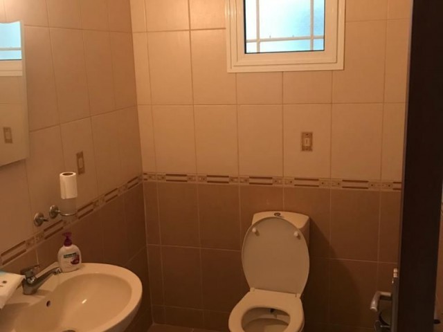 3+1 WOHNUNG ZUM VERKAUF IN KYRENIA/BOSPORUS ** 