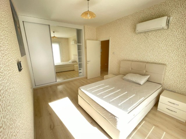 Flat For Sale in Aşağı Girne, Kyrenia