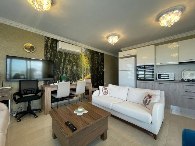 Flat For Sale in Aşağı Girne, Kyrenia