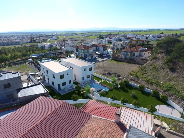 LEFKOŞA/GÖNYELİ'DE SATILIK 3+1 VİLLALAR