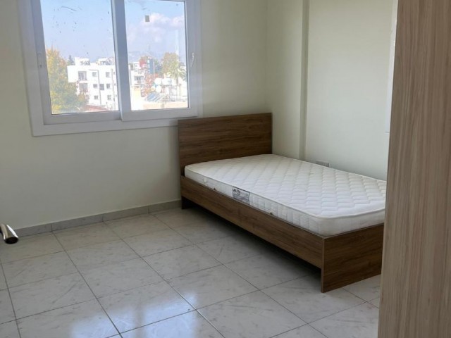 LEFKOŞA/GÖNYELİ'DE SATILIK 2+1 EŞYALI DAİRE