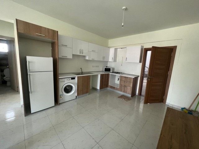 LEFKOŞA/GÖNYELİ'DE SATILIK 2+1 EŞYALI DAİRE