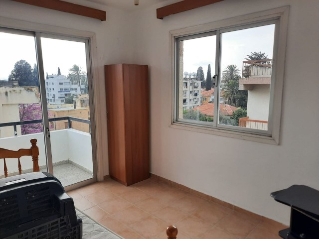 LEFKOŞA/KÖŞKLÜÇİFTLİK'TE SATILIK 3+1 DAİRE