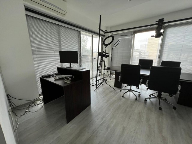 COMMERCIAL LICENSED OFFICE FOR RENT IN LEFKOŞA/NEW TOWN