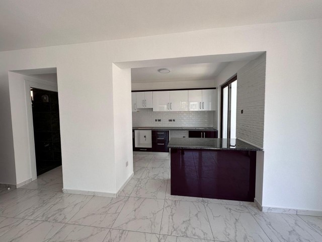 3+1 FLAT FOR SALE IN KYRENIA CENTER