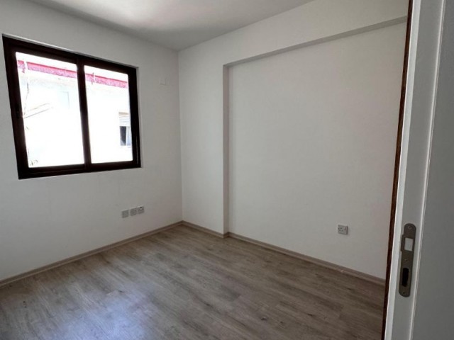 3+1 WOHNUNG ZUM VERKAUF IM KYRENIA CENTER