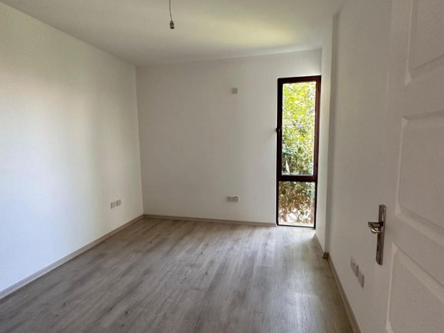 GİRNE MERKEZDE SATILIK 3+1 DAİRE