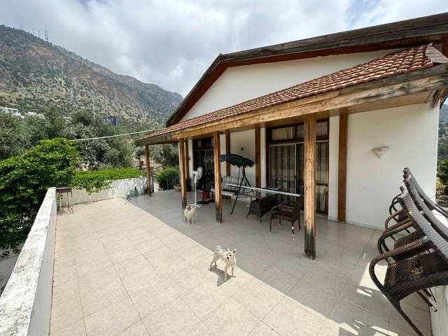 DETACHED HOUSE FOR SALE IN KYRENIA/BOGAZ