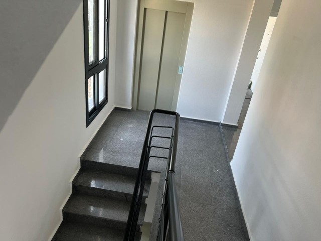 1+1 WOHNUNG ZU VERMIETEN IN NICOSIA/KUKU KAYMAKLI SCHOOLS