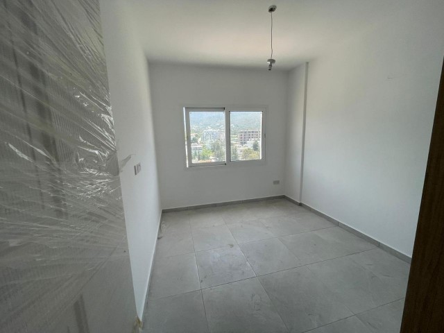 GİRNE MERKEZDE SATILIK 2+1 DAİRE